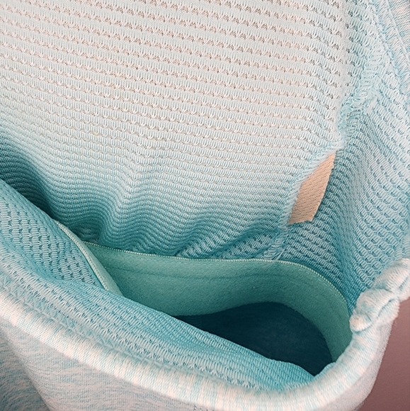 UnderArmour Teal Small Workout Tank Top - Picture 3 of 5